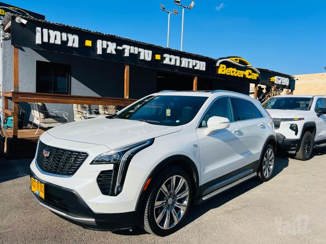 קאדילק XT4
