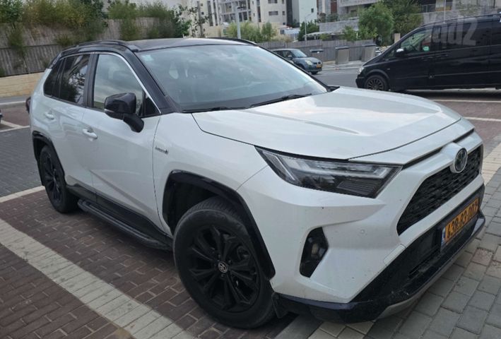 מודעת רכב טויוטה RAV4