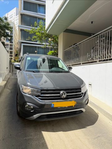מודעת רכב פולקסווגן T-קרוס