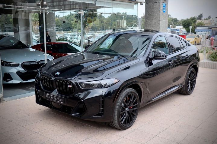 ב מ וו X6