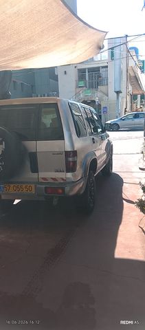 איסוזו טרופר