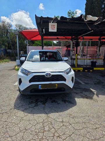 טויוטה RAV4