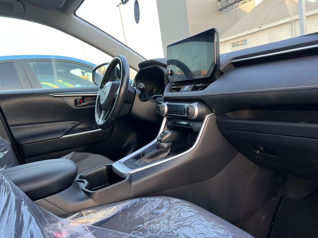טויוטה RAV4