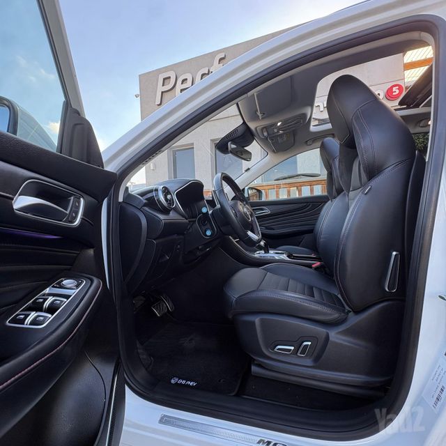 אם ג'י EHS PHEV