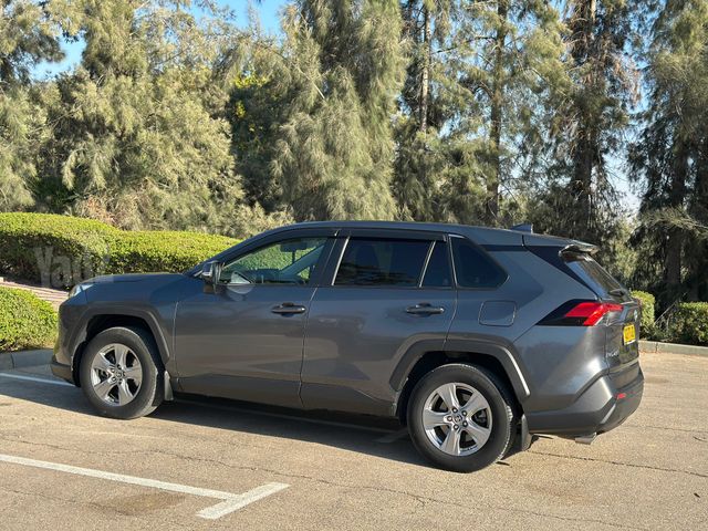 טויוטה RAV4