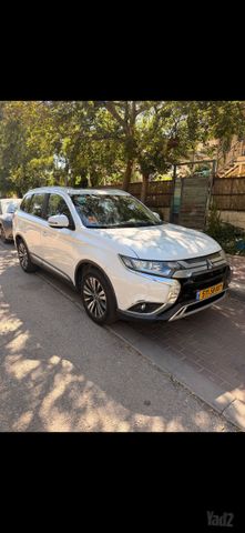 מיצובישי אאוטלנדר
