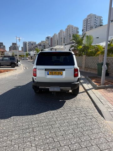 טויוטה לנד קרוזר