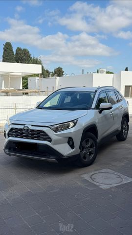 מודעת רכב טויוטה RAV4