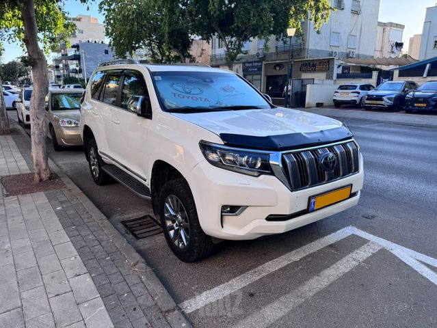 מודעת רכב טויוטה לנד קרוזר