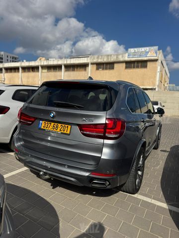 ב מ וו X5
