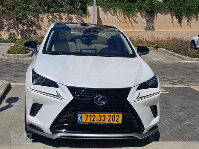 לקסוס NX