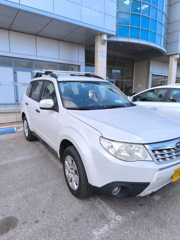 סובארו פורסטר