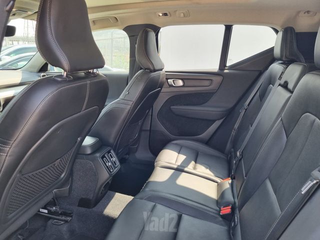 וולוו XC40
