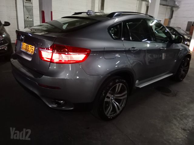 ב מ וו X6