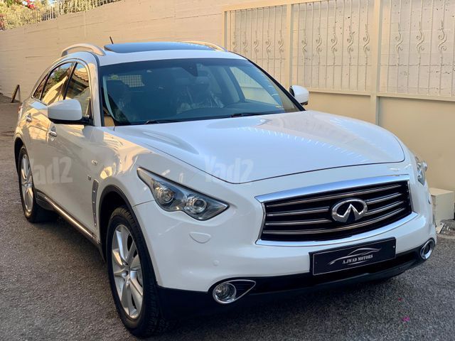 אינפיניטי QX70