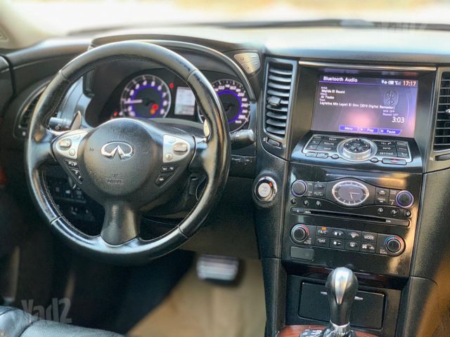 אינפיניטי QX70