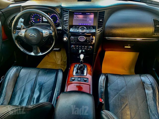 אינפיניטי QX70