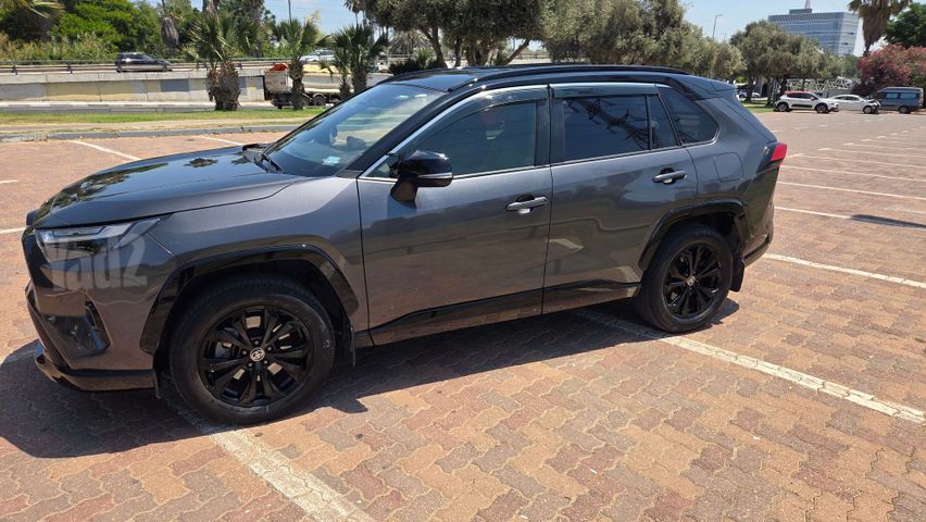 טויוטה RAV4