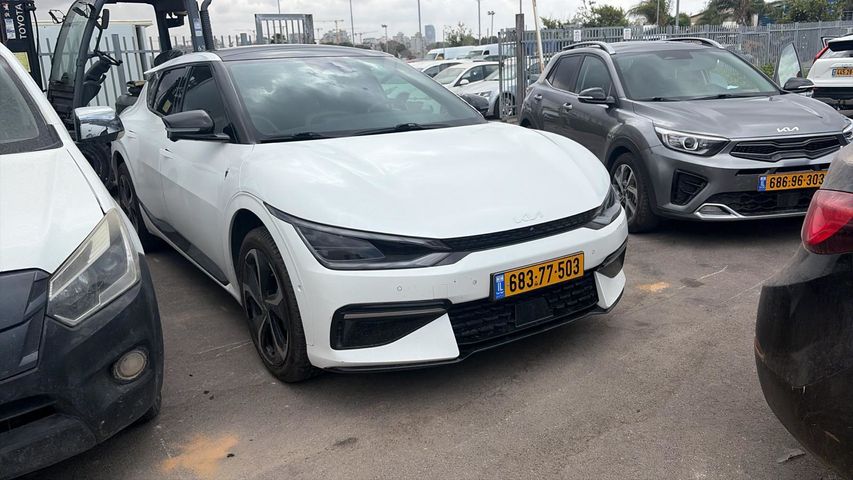 מודעת רכב קיה EV6