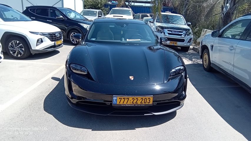 מודעת רכב פורשה טייקן