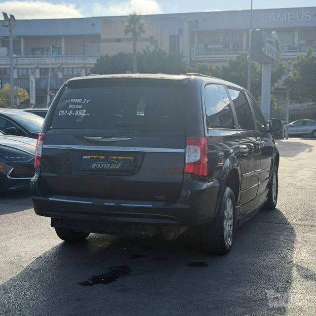 קרייזלר גראנד וויאג'ר
