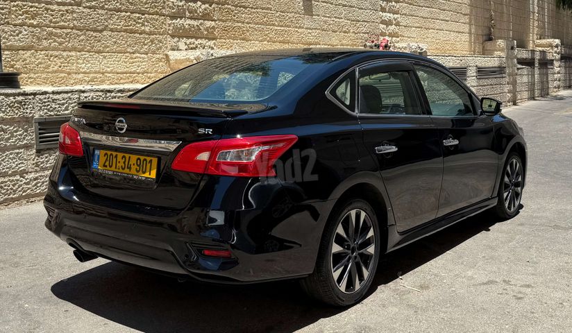ניסאן סנטרה