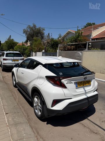 טויוטה C-HR