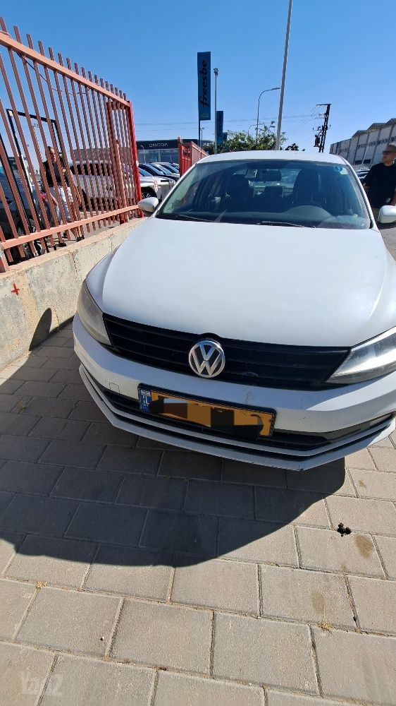מודעת רכב פולקסווגן ג'טה 