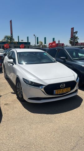 מודעת רכב מאזדה 3