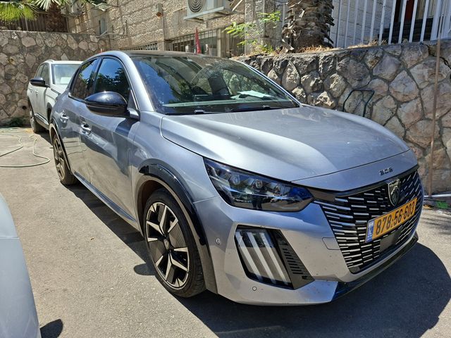 מודעת רכב פיג'ו 208