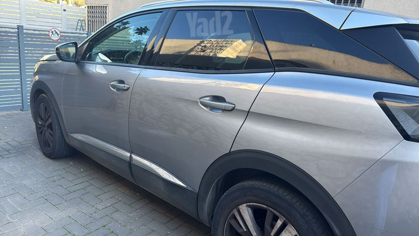 פיג'ו 3008