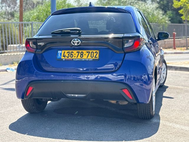 טויוטה יאריס