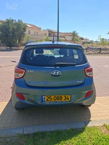 יונדאי i10