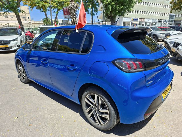 פיג'ו 208