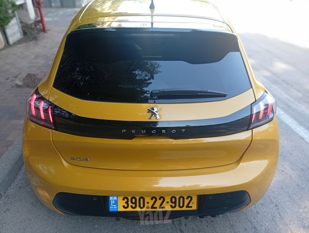 פיג'ו 208