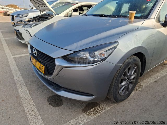 מודעת רכב מאזדה 2