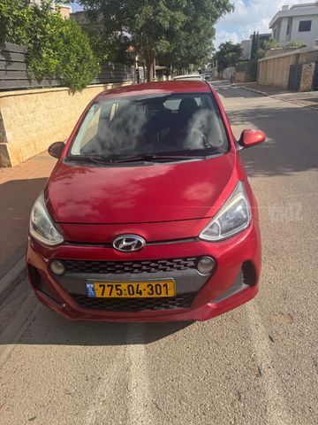 יונדאי i10