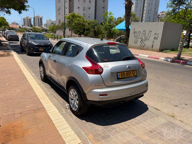 ניסאן ג'וק