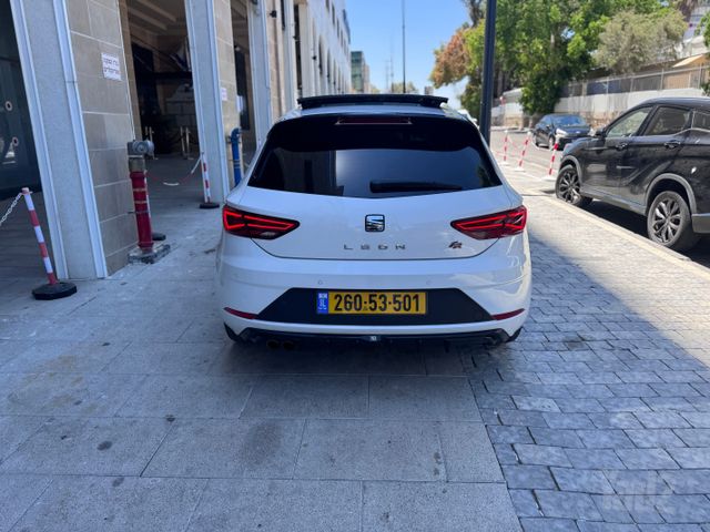 סיאט לאון