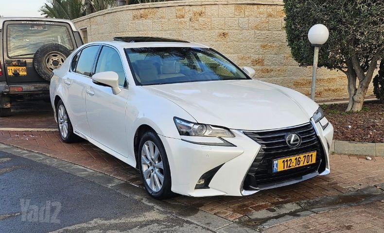מודעת רכב לקסוס GS