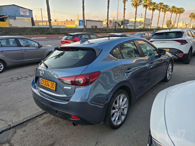 מאזדה 3