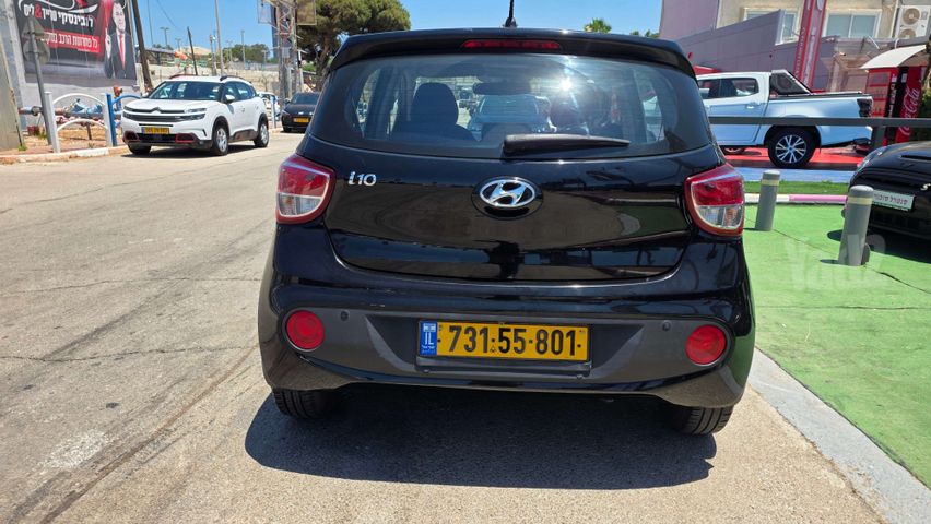 יונדאי i10