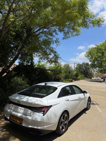 יונדאי אלנטרה