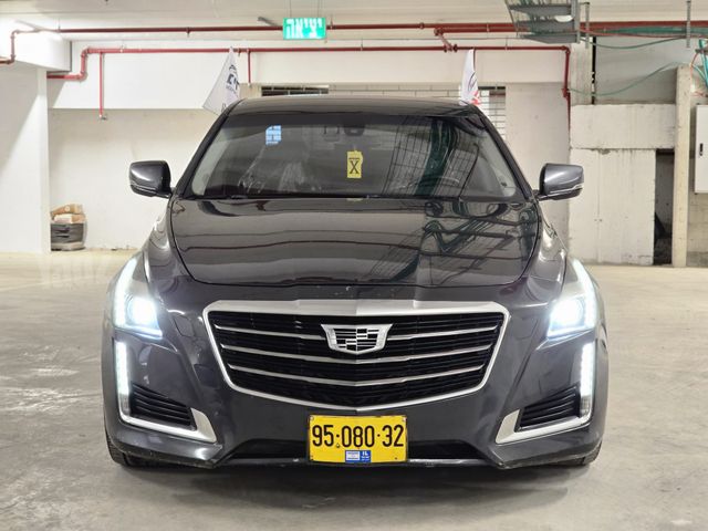 מודעת רכב קאדילק CTS