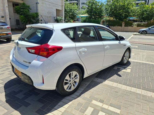 טויוטה אוריס