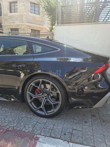 אאודי RS 7