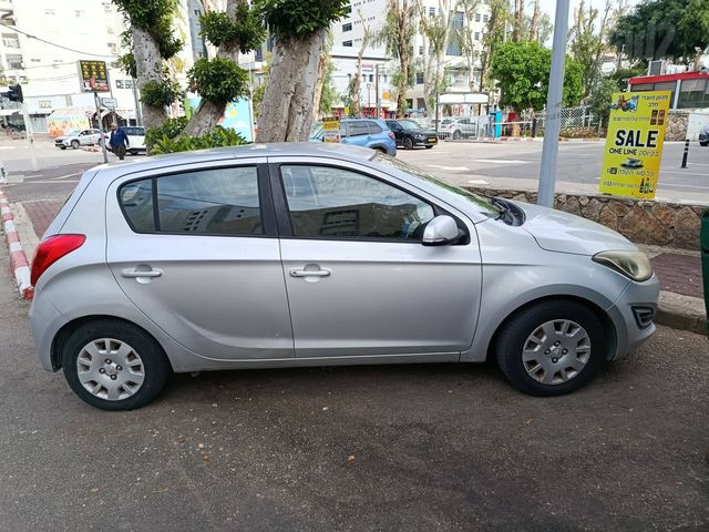 יונדאי i20