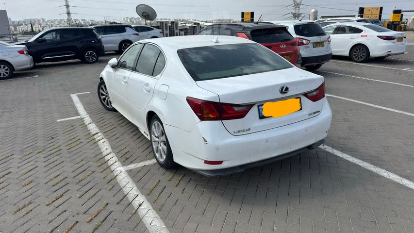 לקסוס GS