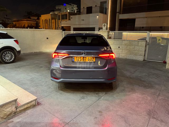 טויוטה קורולה
