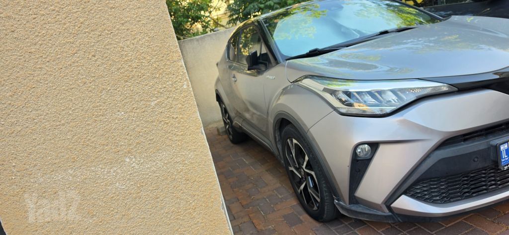טויוטה C-HR